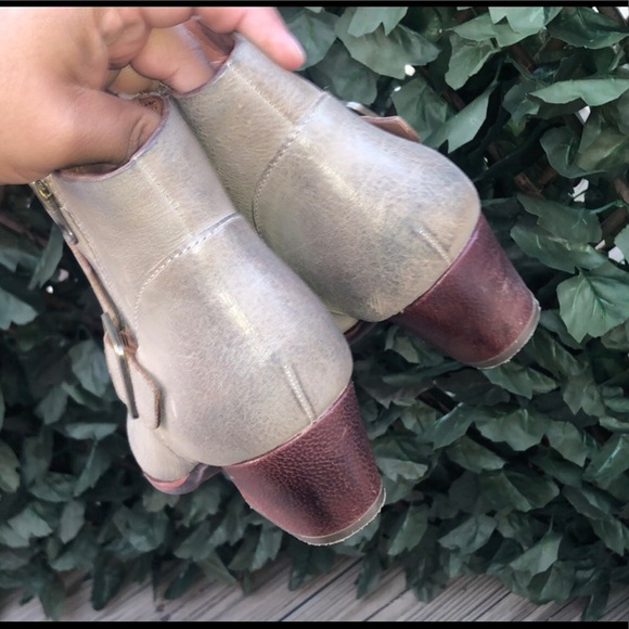 KORK-EASE Gray Leather Ankle Bootie - Picture 6 of 7